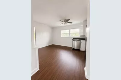 983 Main, Van, TX 75790 - Photo 9