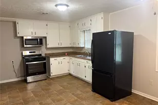 404 W Heron St, Denison, TX 75020 - Photo 9