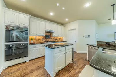 2700 Sunset Circle, Plano, TX 75093 - Photo 9