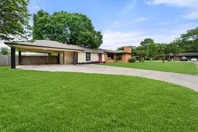 4001 Trail Lake Drive, Fort Worth, TX 76109 - Photo 3
