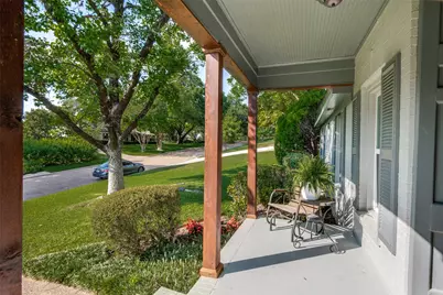 8810 Grenore Drive, Dallas, TX 75218 - Photo 3