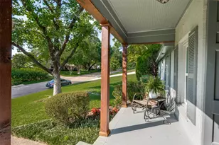8810 Grenore Dr, Dallas, TX 75218 - Photo 3