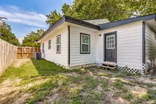 504 Davis St, Gainesville, TX 76240 - Photo 25