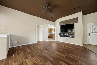 303 Bryant Street, Pottsboro, TX 75076 - Photo 3