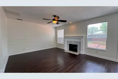 1218 Heritage Parkway S, Allen, TX 75002 - Photo 9