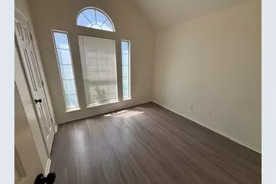 517 Meadowcrest Drive, Burleson, TX 76028 - Photo 21