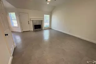 517 Meadowcrest Dr, Burleson, TX 76028 - Photo 3