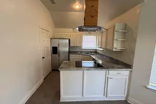 517 Meadowcrest Dr, Burleson, TX 76028 - Photo 9