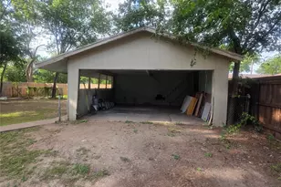 503 W Elm St, Olney, TX 76374 - Photo 25