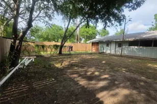 503 W Elm St, Olney, TX 76374 - Photo 29
