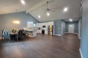 503 W Elm St, Olney, TX 76374 - Photo 5