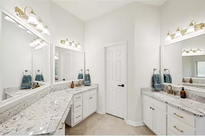 905 Brittany Drive, Lewisville, TX 75067 - Photo 17