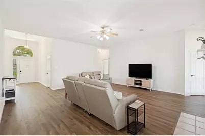 905 Brittany Drive, Lewisville, TX 75067 - Photo 7