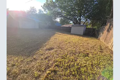 905 Glen Vista Drive N, Irving, TX 75061 - Photo 15