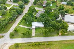 3301 S Murvil St, Decatur, TX 76234 - Photo 1
