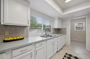 11007 McCree Rd, Dallas, TX 75238 - Photo 9