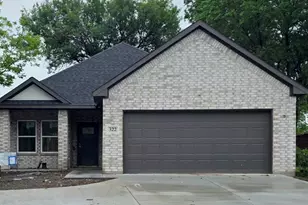 322 W Brownlee Ave, Dallas, TX 75224 - Photo 1