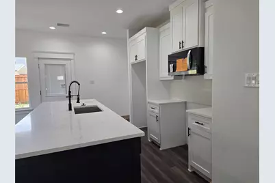 322 W Brownlee Avenue, Dallas, TX 75224 - Photo 7