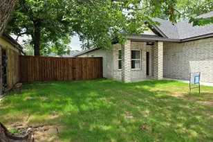 322 W Brownlee Ave, Dallas, TX 75224 - Photo 13