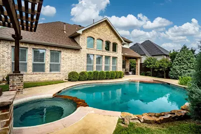 2810 Spring Oaks Drive, Highland Village, TX 75077 - Photo 3