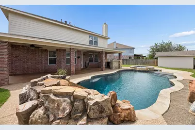 5820 Meadows Way, North Richland Hills, TX 76180 - Photo 25