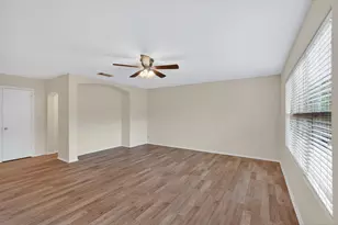 7401 Cowhand Ct, Fort Worth, TX 76131 - Photo 5
