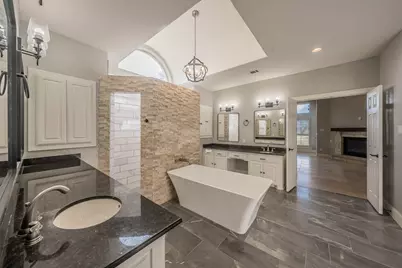 113 Club House Drive, Weatherford, TX 76087 - Photo 29