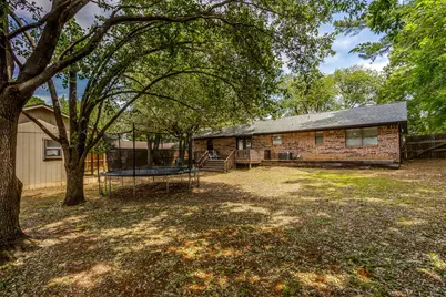 2711 Lone Star Lane, Grapevine, TX 76051 - Photo 13