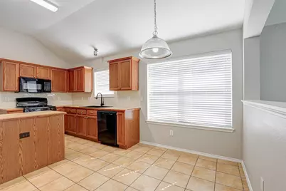 3900 Summerhill Lane, Fort Worth, TX 76244 - Photo 9