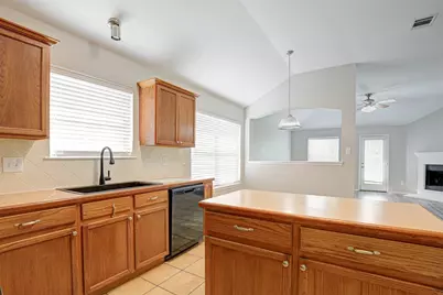 3900 Summerhill Lane, Fort Worth, TX 76244 - Photo 11