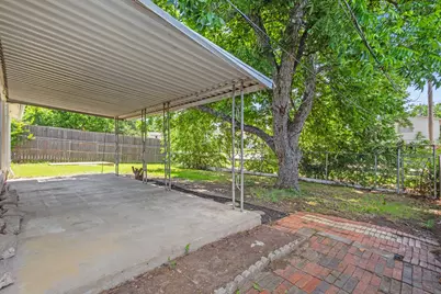 2134 Bowie Drive, Carrollton, TX 75006 - Photo 25