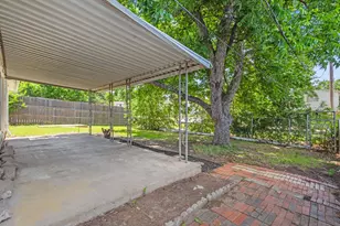 2134 Bowie Dr, Carrollton, TX 75006 - Photo 25