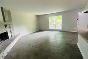 914 Clark Trail, Grand Prairie, TX 75052 - Photo 9