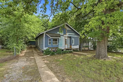 829 W Walker Street, Denison, TX 75020 - Photo 1