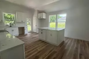 106 E Miller St, Whitewright, TX 75491 - Photo 11