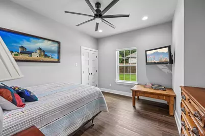116 E Bexar Street, Mabank, TX 75147 - Photo 11