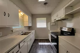 1220 Lewis Dr, Garland, TX 75041 - Photo 9