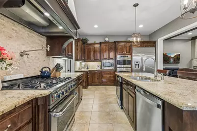 13608 Lyndhurst Drive, Frisco, TX 75035 - Photo 9