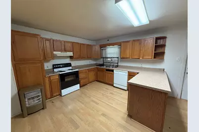 1003 Euclid Street, Cleburne, TX 76033 - Photo 3