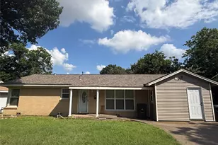 1003 Euclid St, Cleburne, TX 76033 - Photo 1