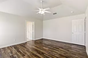 3910 View Point Dr, Granbury, TX 76048 - Photo 19