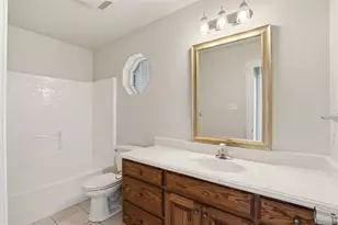3910 View Point Dr, Granbury, TX 76048 - Photo 23