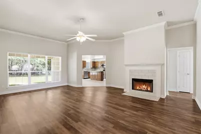 3910 View Point Drive, Granbury, TX 76048 - Photo 7