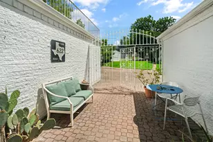 622 N Brookside Dr, Dallas, TX 75214 - Photo 27