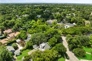 622 N Brookside Dr, Dallas, TX 75214 - Photo 37