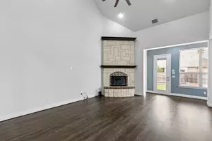 400 Warwick Blvd, Lewisville, TX 75056 - Photo 17