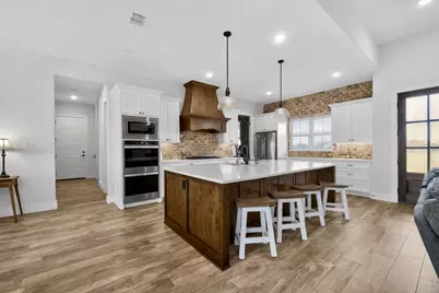 1096 Timber Hills Drive, Weatherford, TX 76087 - Photo 9