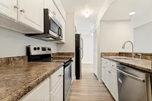 5522 Boca Raton Blvd, Fort Worth, TX 76112 - Photo 3