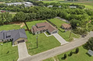 202 Co Rd 4856, Newark, TX 76071 - Photo 7