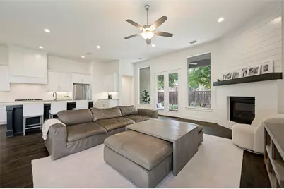 2213 Leslie Lane, McKinney, TX 75072 - Photo 3